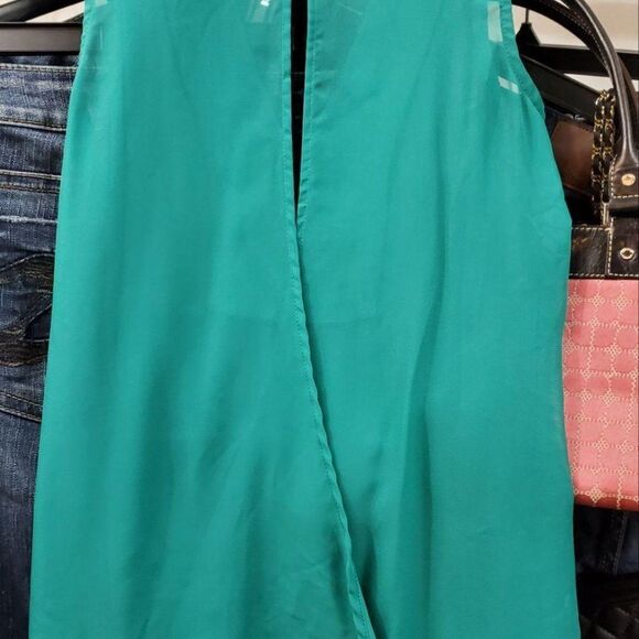 Maurices Studio Y Medium open back V-Neck Sleeveless Blouse Shell Top Embellishe - Picture 2 of 4